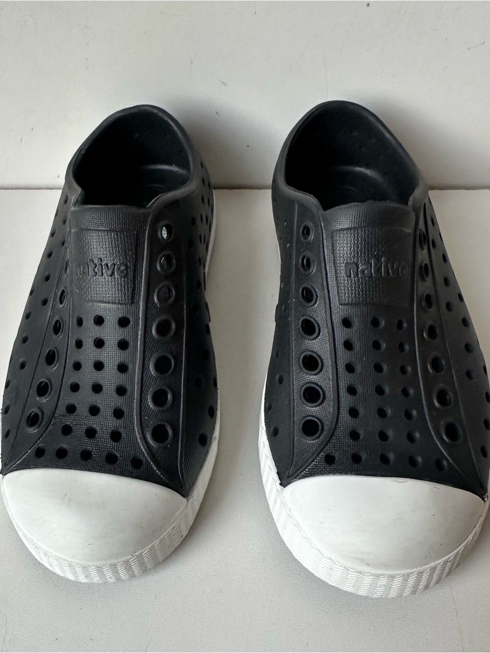 Native  Kids Slip On Water Shoes Black White Size 9 Toddler Casual Sneakers